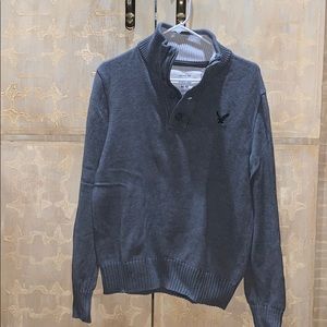 Gray American Eagle pullover